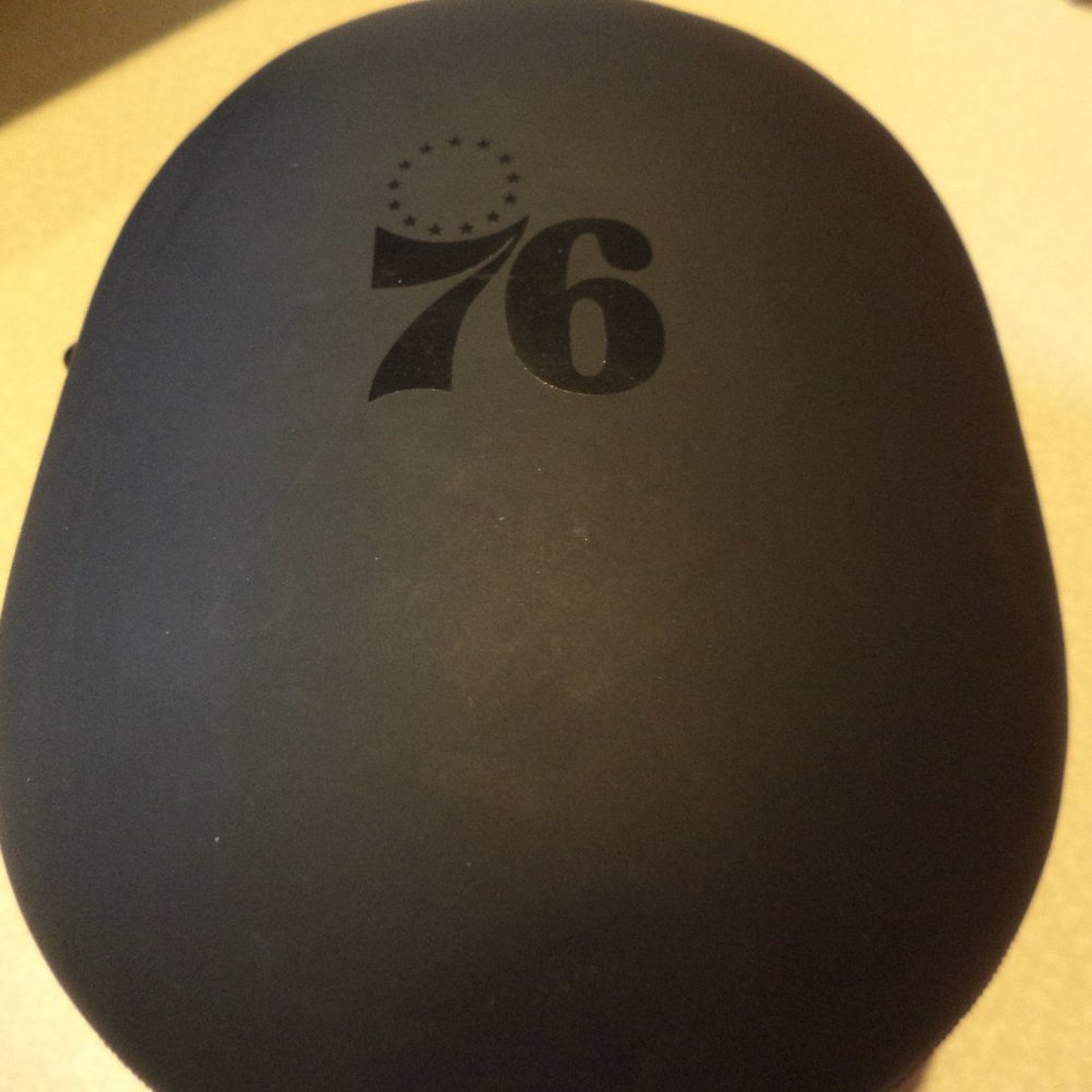 76 Zippered Black Box - Egg Shaped - Great Condition.
